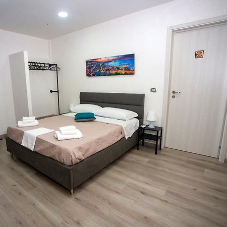 Na City Rooms Napels Buitenkant foto