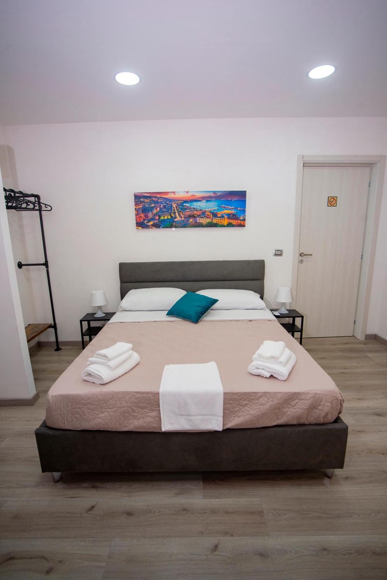 Na City Rooms Napels Buitenkant foto