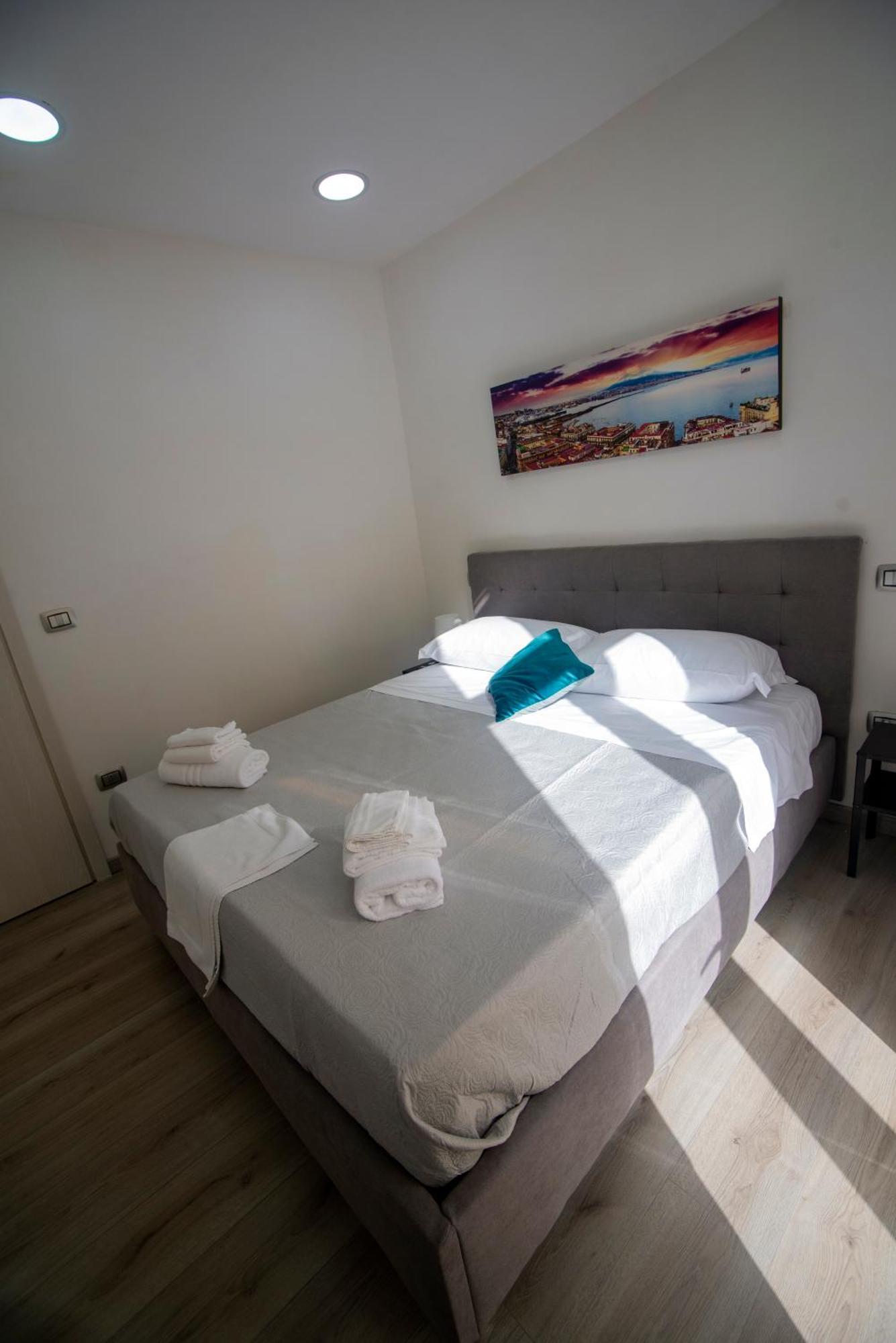 Na City Rooms Napels Buitenkant foto