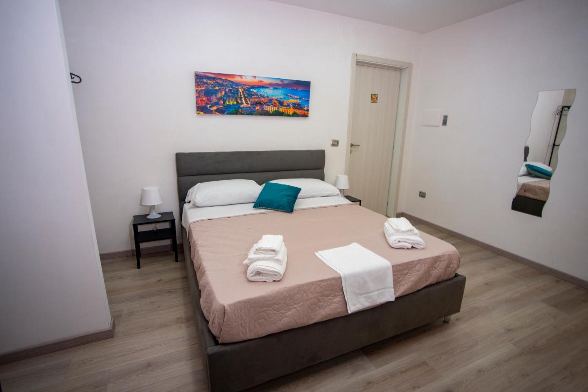 Na City Rooms Napels Buitenkant foto